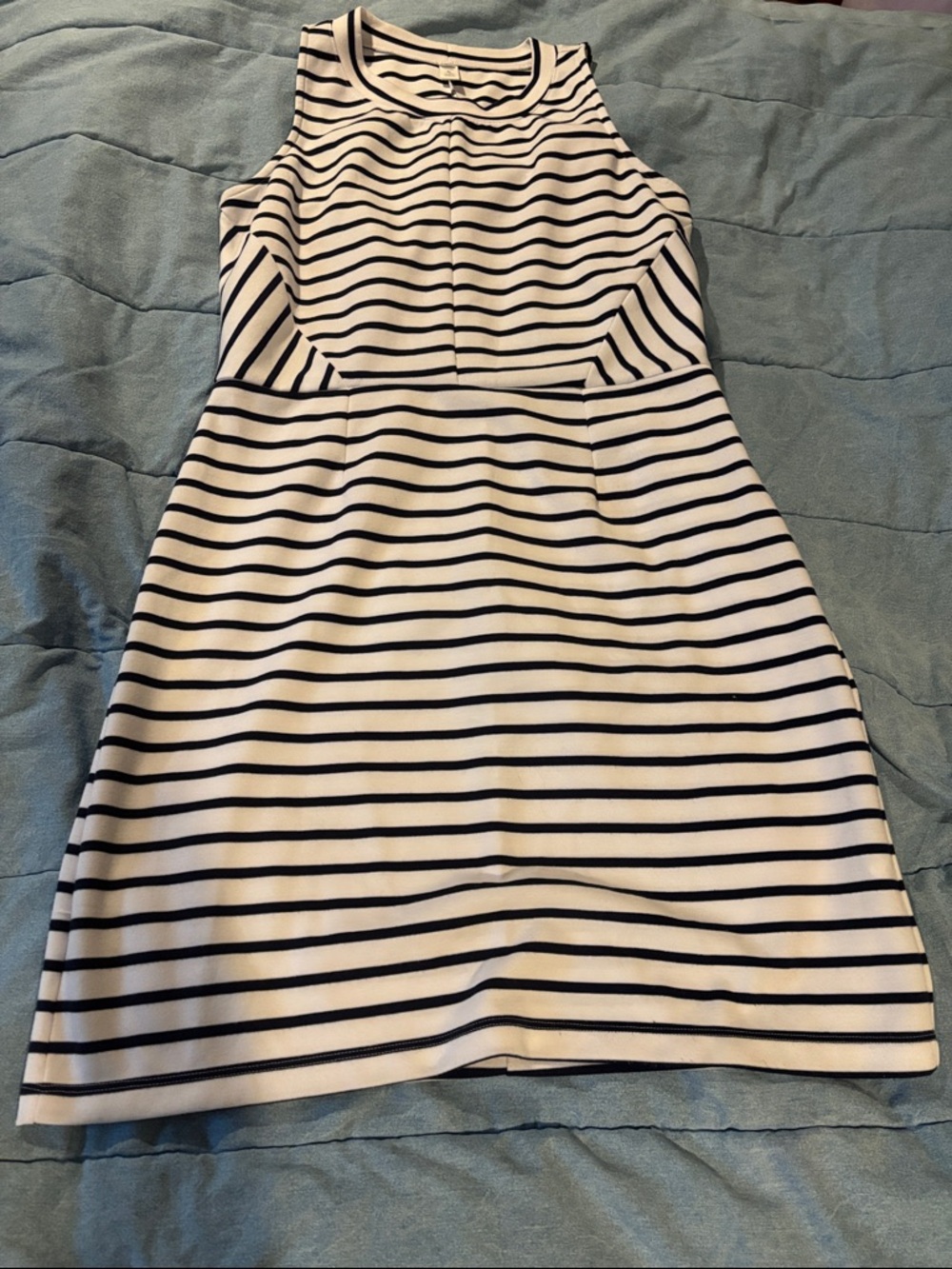 Old navy xl Sleeveless White and Black Striped Women’s Sleeveless Dress